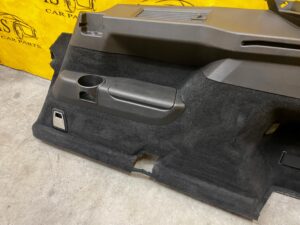 TAPICERKA BOCZEK BAGAŻNIKA TYŁ PRAWY PRAWA 7 OSÓB VOLVO XC90 II