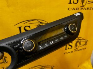 PANEL STEROWANIA KLIMATYZACJI NAWIEWU TOYOTA HILUX VIII 8