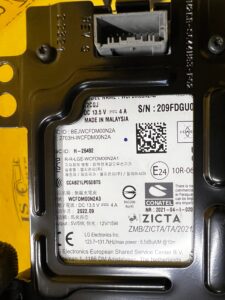 ŁADOWARKA INDUKCYJNA BEZPRZEWODOWA KONSOLI ŚRIODKOWEJ FORD BRONCO 21-