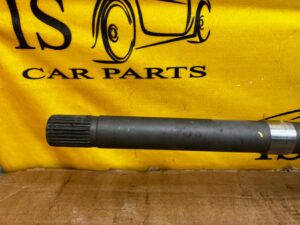 PÓŁOŚ PRZÓD PRZEDNIA PRAWY PRAWA KIA SORENTO III 2.2 CRDI