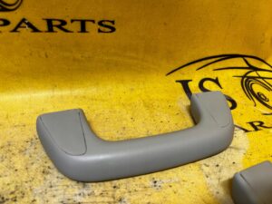 RĄCZKA UCHWYT PODSUFITKI TOYOTA HILUX VIII 8