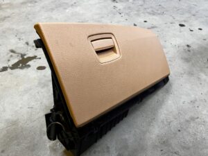 SCHOWEK PASAŻERA DESKI KONSOLI PRAWY BMW 7 F01 F02 EU