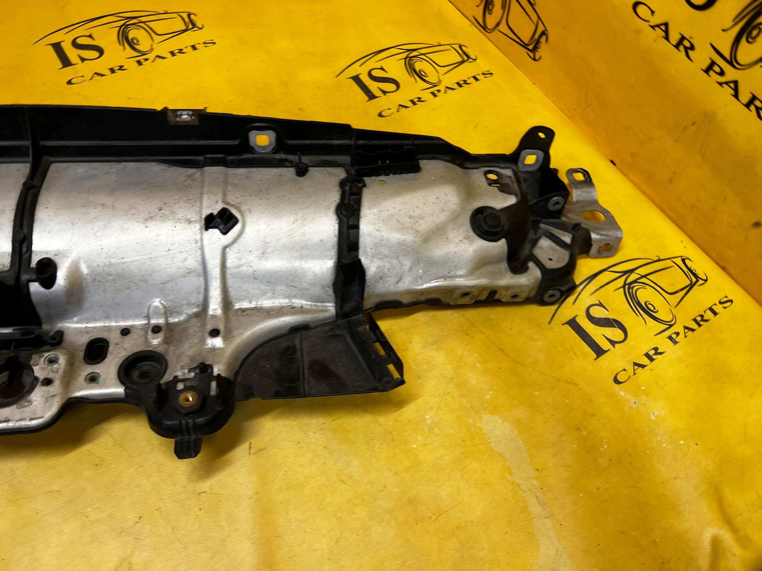 WZMOCNIENIE CZOŁOWE PAS PRZEDNI PRZÓD GÓRNE PORSCHE MACAN 95B