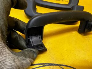 KOMPLET RĄCZKI UCHWYTY PODSUFITKI LAND ROVER DISCOVERY 5 V L462