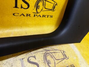 OSŁONA POSZYCIE SŁUPKA A PROGU PRZÓD LEWY TESLA MODEL 3 PRZEDLIFT