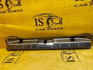 LISTWA OSŁONA PROGU BAGAŻNIKA PASA TYŁ TYLNEGO PORSCHE PANAMERA 970 I LIFT