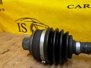 PÓŁOŚ PRZÓD PRZEDNIA PRAWY LEWY AUDI A4 B9 2.0 TDI AUTOMAT