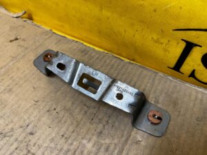 UCHWYT MOCOWANIE WSPORNIK RĄCZKI SŁUPKA B LEWY FORD EXPLORER VI MK6