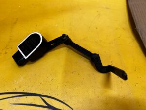 CZUJNIK POZIOMOWANIA LAMP TYŁ PRAWY MERCEDES GL X166