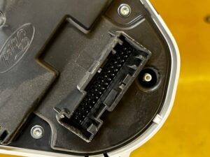 LICZNIK ZEGARY FORD FIESTA MK7 LIFT BENZYNA EUROPA