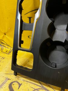 OSŁONA RAMKA TUNELU UCHWYT NA KUBKI CUPHOLDER FORD ESCAPE MK4