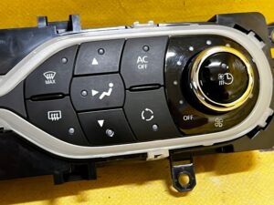PANEL STEROWANIA NAWIEWU KLIMATYZACJI RENAULT ZOE I Z.E.