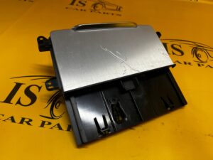 SCHOWEK ZAPALNICZKA POPIELNICZKA DEKOR AUDI SQ7 Q7 4M0