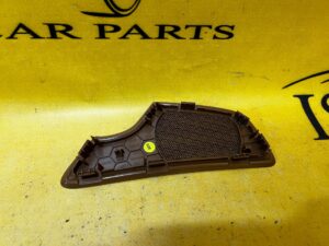 P TYŁ OSŁONA MASKOWNICA GŁOŚNIKA BOCZKA AUDI A8 D5