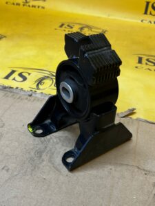 ŁAPA MOCOWANIE WSPORNIK PODUSZKA SILNIKA NISSAN E-NV200