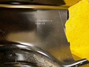 UCHWYT PODPORA PŁYTA PODŁOGI NADWOZIA LAND ROVER DISCOVERY SPORT L550