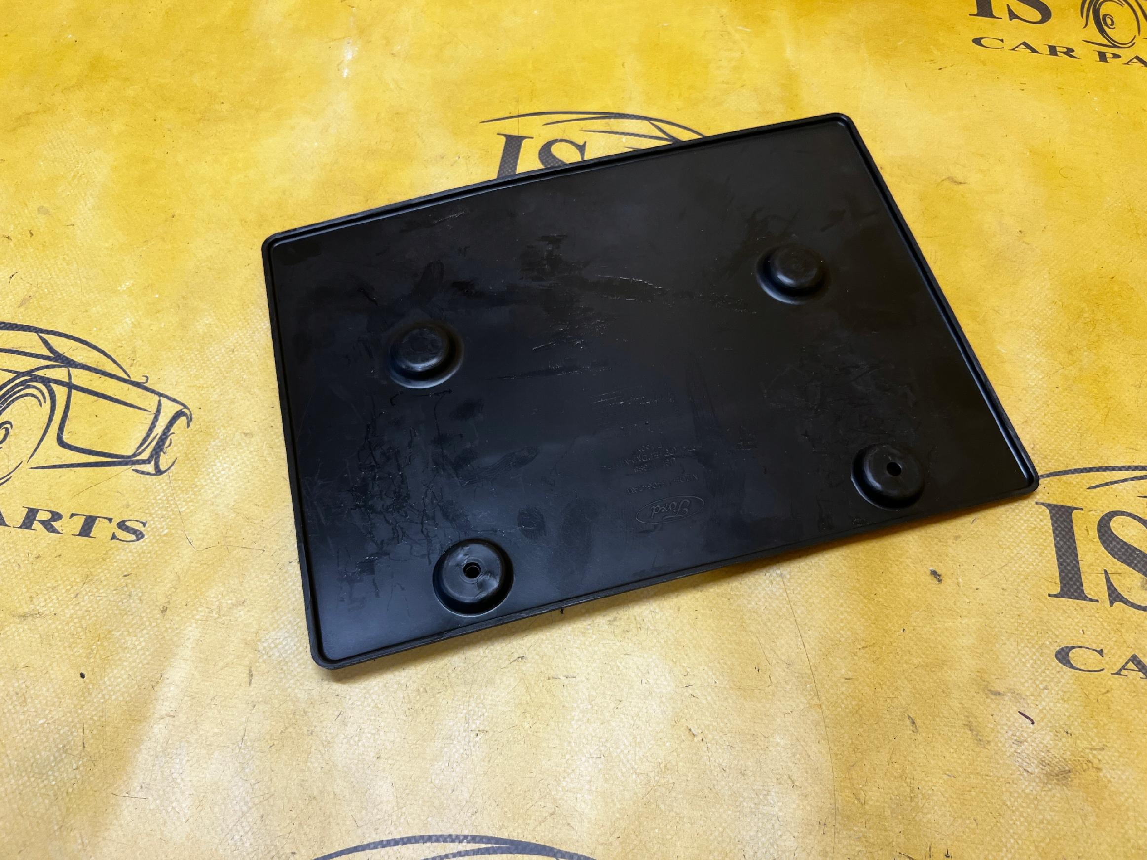 PODSTAWA RAMKA TABLICY REJESTRACYJNEJ TYŁ FORD BRONCO 21-