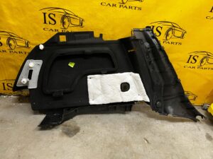 PRAWY BOCZEK BAGAŻNIKA TYŁ INFINITI Q30 QX30