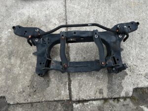 WÓZEK ZAWIESZENIA BELKA SANKI KOŁYSKA TYŁ NISSAN X-TRAIL III T32 LIFT