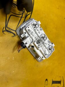 LAMPKA OŚWIETLENIE PODSUFITKI RENAULT MEGANE IV