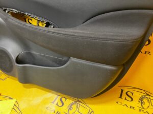 PRAWA TAPICERKA BOCZEK DRZWI PRZÓD NISSAN LEAF ZE0