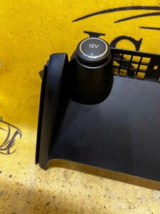 OSŁONA DESKI PANEL ŚRODKOWY GNIAZDO 12V FORD RANGER MK5 V WILDTRACK