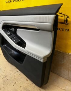 TAPICERKA DRZWI PRAWY PRZÓD RANGE EVOQUE L551 RHD