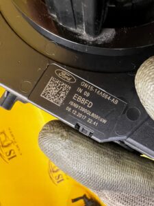 PAJĄK MANETKI PRZEŁĄCZNIK ZESPOLONY FORD FIESTA MK8