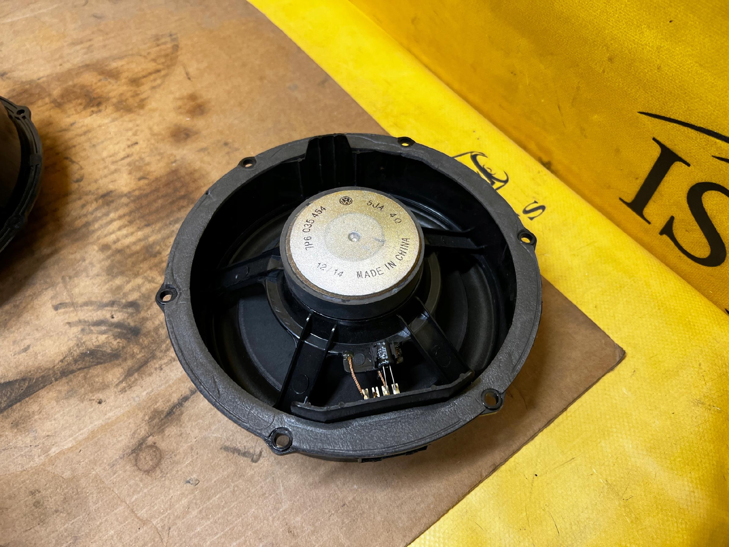 GŁOŚNIK DRZWI TYŁ VOLKSWAGEN VW TOUAREG 7P