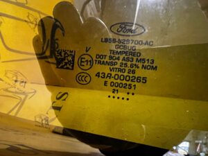 SZYBA KAROSERYJNA BŁOTNIKA TYŁ TYLNA PRAWY PRAWA FORD EXPLORER VI MK6 2021R