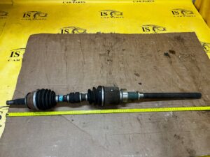 PÓŁOŚ PRZÓD PRZEDNIA PRAWY PRAWA NISSAN X-TRAIL T32 Y