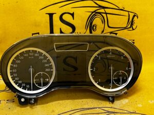 LICZNIK ZEGARY WYŚWIETLACZ INFINITI Q30 1.5 DIESEL