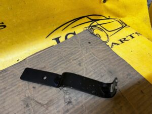 BELKA WSPORNIK MOCOWANIE BLACHA AUDI A8 D4 4H