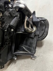 NAGRZEWNICA PAROWNIK DMUCHAWA KLIMATYZACJI FORD ESCAPE MK4