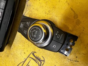 KOMPLET NAWIGACJA PANEL STEROWANIA EKRAN RADIO UNIT INFINITI Q30