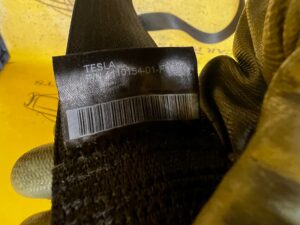 WYSTRZELONY PAS BEZPIECZEŃSTWA TYŁ PRAWY LEWY TESLA MODEL 3 PRZEDLIFT