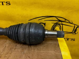 PÓŁOŚ PRZÓD PRZEDNIA LEWA LEWY MERCEDES A W176 GLA X156 1.6 BENZYNA