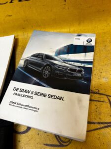 INSTRUKCJA OBSŁUGI ETUI POKROWIEC HOLANDIA BMW 5 G30