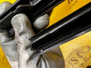 OSŁONA PROWADNICY SZYNY FOTELA PORSCHE PANAMERA 970 I LIFT