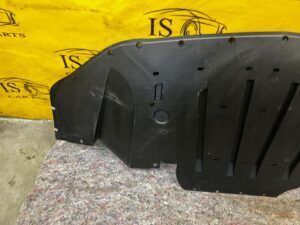 PŁYTA OSŁONA POD SILNIK SILNIKA PODWOZIA FORD MUSTANG VI MK6 S550 GT 5.0