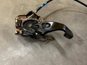 PEDAŁ DŹWIGNIA CIĘGNO LINKA HAMULCA RĘCZNEGO LEXUS RX 450H III 3 AL10