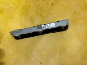 PRZEŁĄCZNIK PRZYCISK PANEL FOTELA PRZÓD LEWY PASAŻERA BMW 5 F07 F10 7 F01