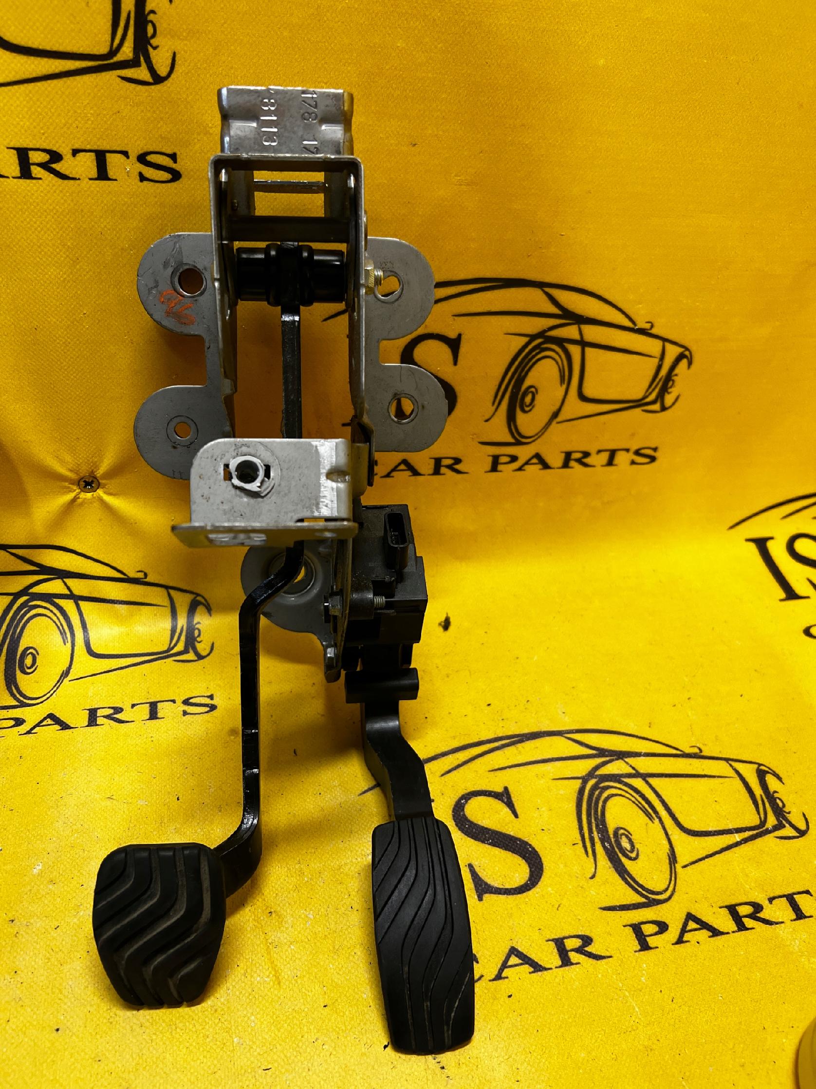 PEDAŁY GAZ HAMULEC MANUAL RENAULT MEGANE IV