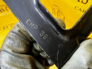 ŚLIZG MOCOWANIE WSPORNIK ZDERZAKA TYŁ LEWY CHEVROLET CORVETTE C5 97-04