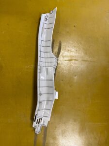 OSŁONA PROGU SŁUPKA LEWY TYŁ INFINITI Q50