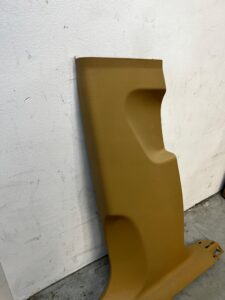 POSZYCIE OSŁONA OBUDOWA SŁUPKA ŚRODKOWEGO B LEWY PORSCHE MACAN 95B