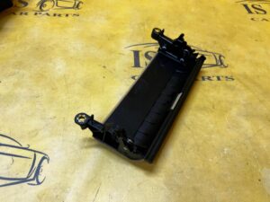 SCHOWEK POPIELNICZKA DESKI KONSOLI PORSCHE MACAN 95B