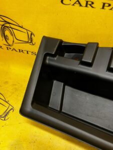 SCHOWEK WNĘKA BAGAŻNIKA PRAWY BMW 5 G30