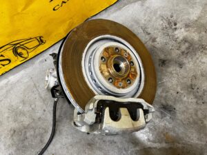 ZWROTNICA ZAWIESZENIE PIASTA TARCZA PRZÓD LEWY RENAULT ESPACE VI