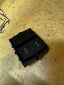 PRZEŁĄCZNIK REGULACJI ZAWIESZENIA PORSCHE CAYENNE 9Y3 9Y0 COUPE HYBRID